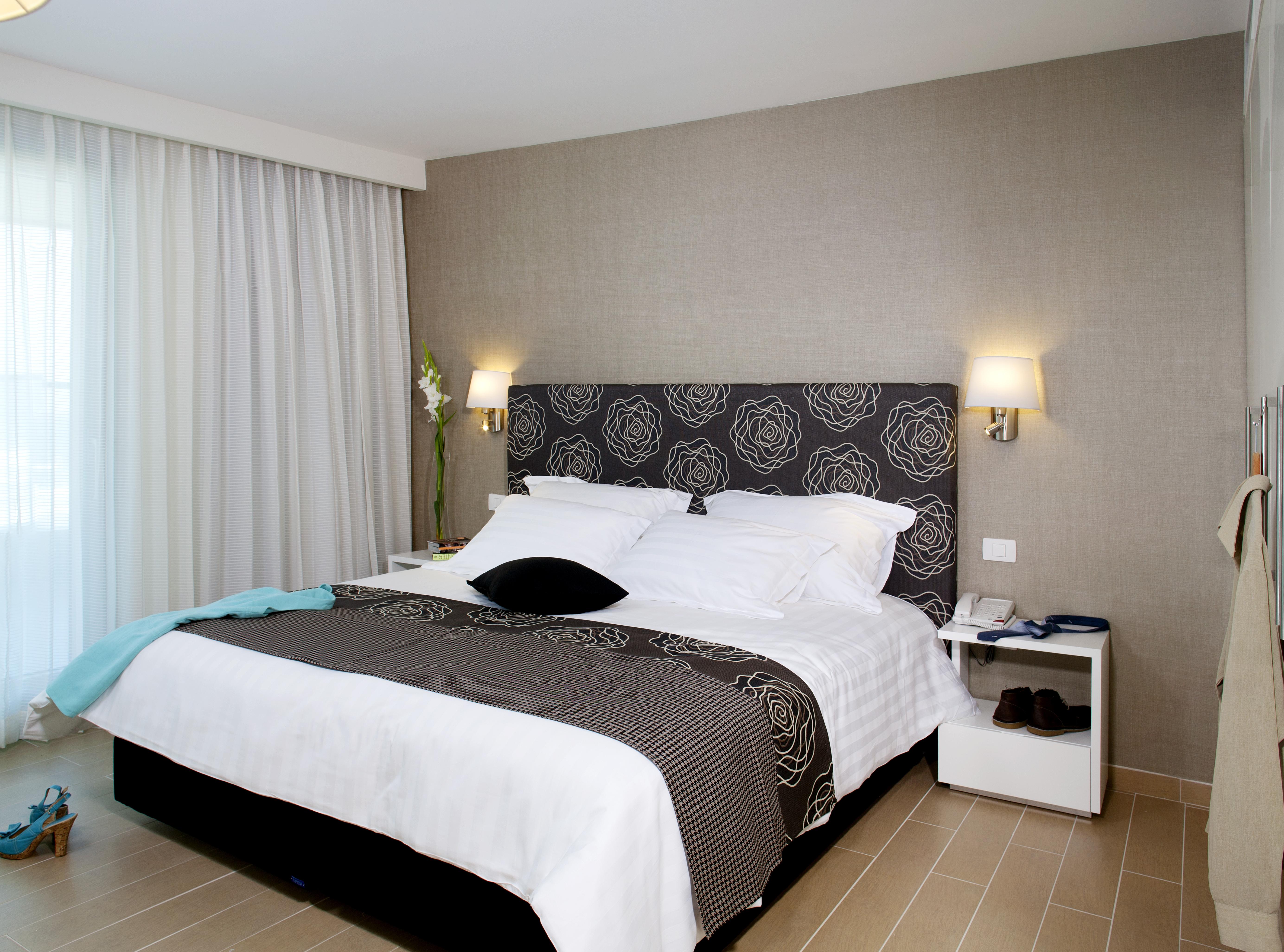 West All Suites Hotel Asdód Kültér fotó