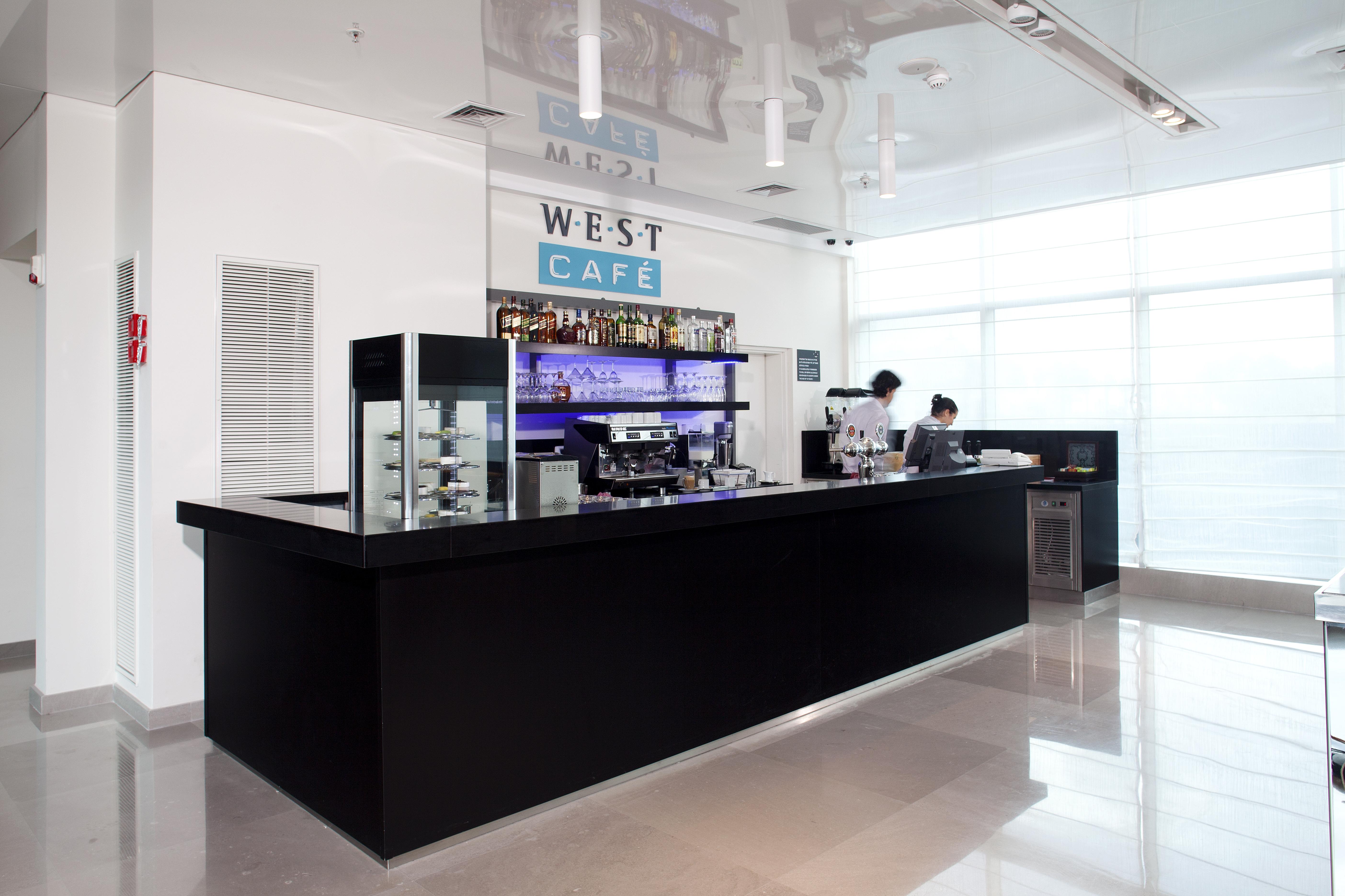 West All Suites Hotel Asdód Kültér fotó