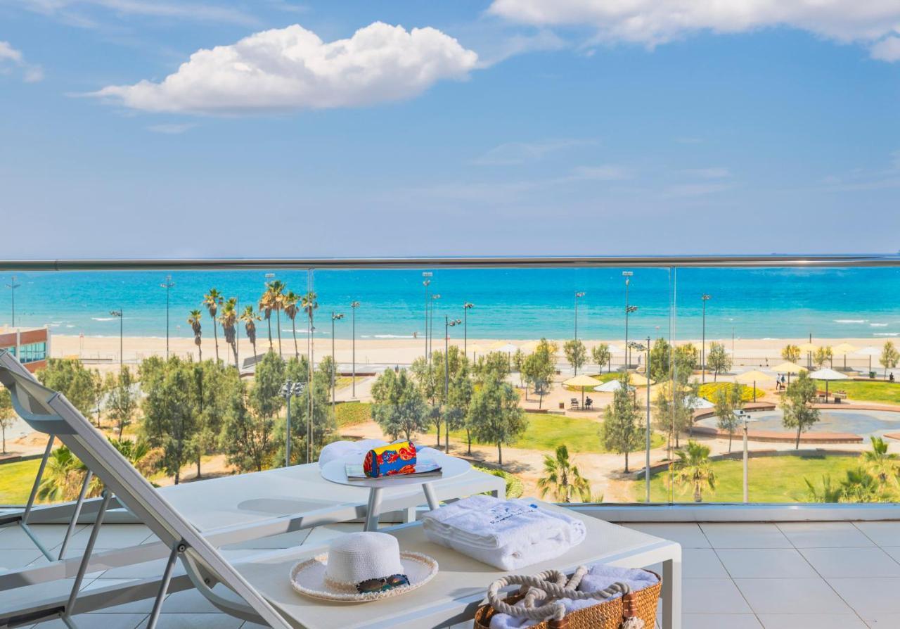 West All Suites Hotel Asdód Kültér fotó