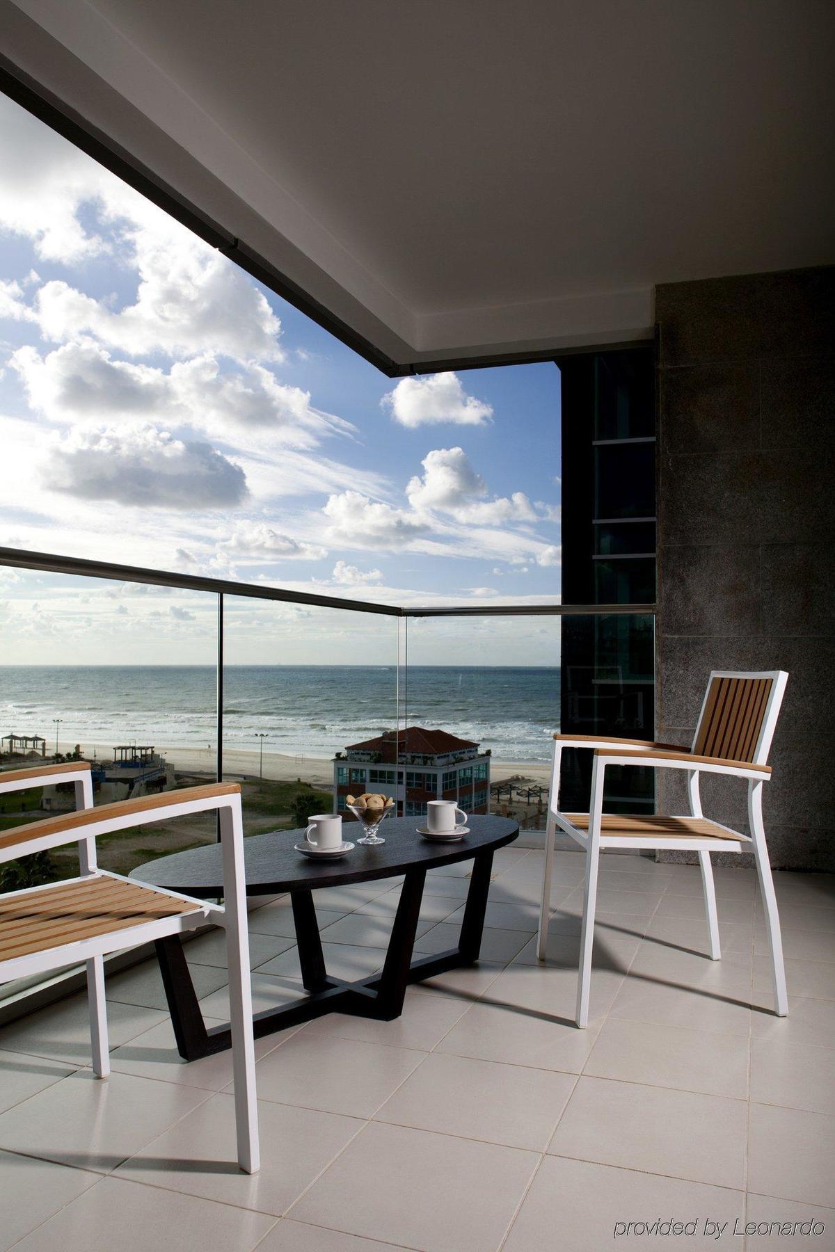 West All Suites Hotel Asdód Kültér fotó