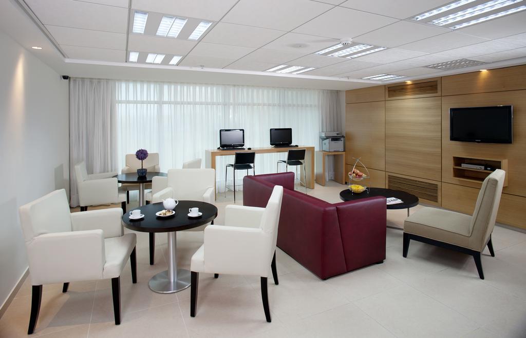 West All Suites Hotel Asdód Kültér fotó